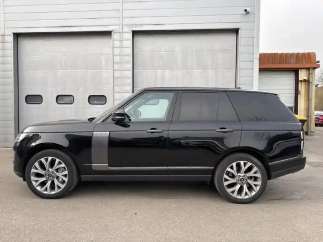 Land Rover Range Rover 4.4 sdv8 339ch autobiography swb mark ix — photo 10