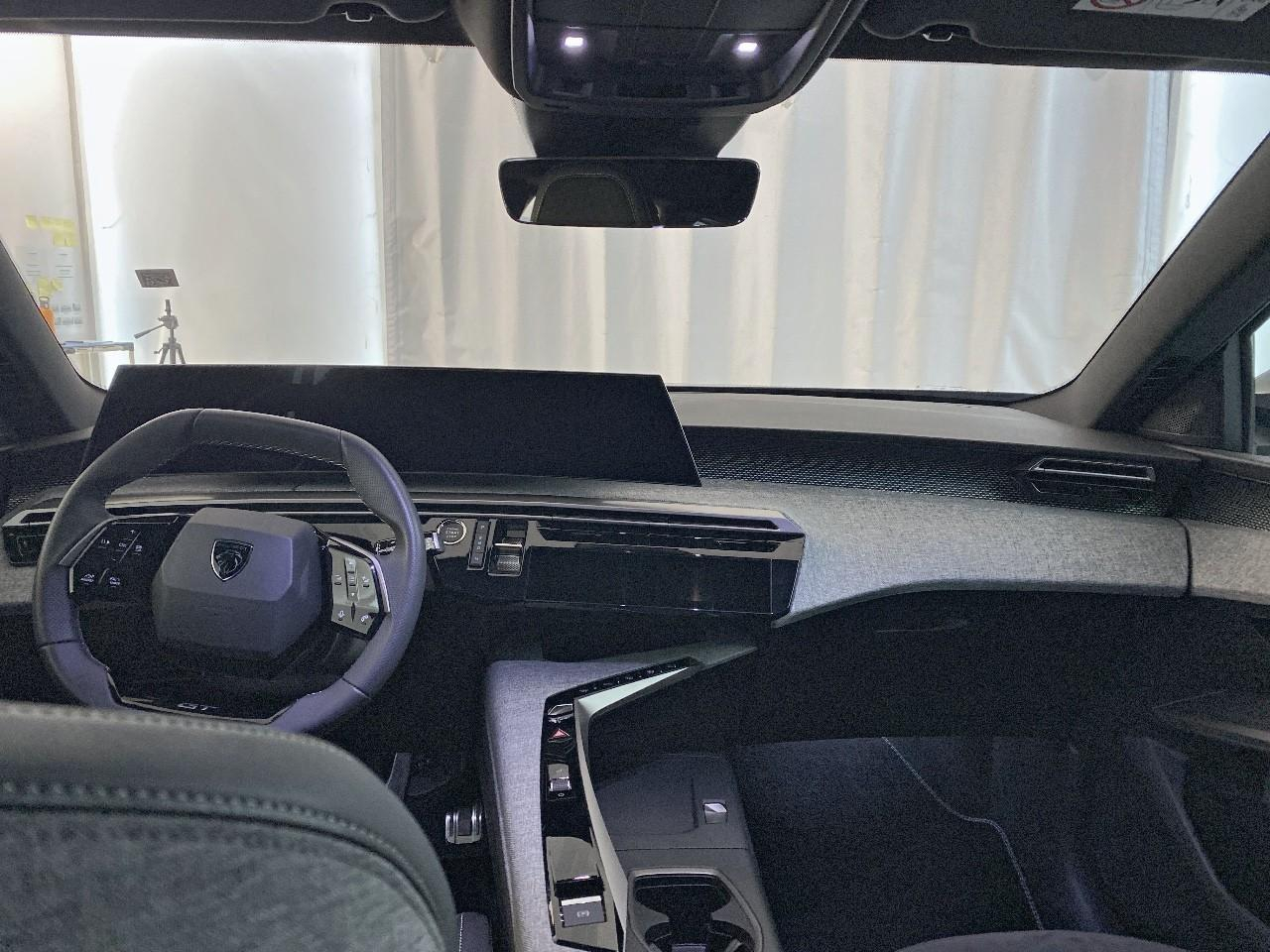 Peugeot 5008 hybrid 145 ch e-dcs6 gt — photo 8