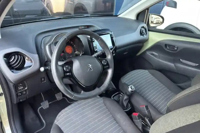 Peugeot 108 vti 72ch s&amp;s bvm5 — photo 16
