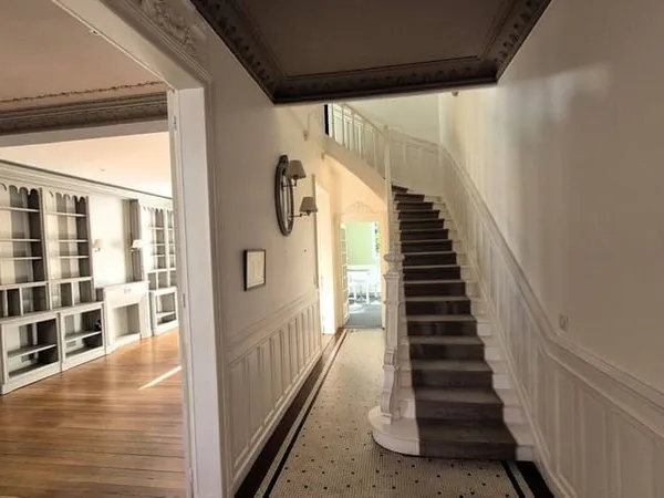Maison 7 pièces 185 m²