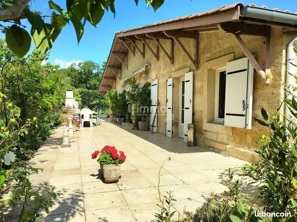 Maison 7 pièces 250 m²