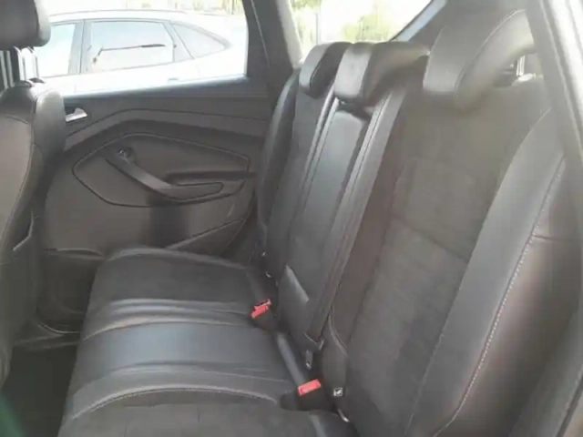 Ford Kuga 1.5 ecoboost 182ch stop&amp;start st-line 4x4 bva — photo 9