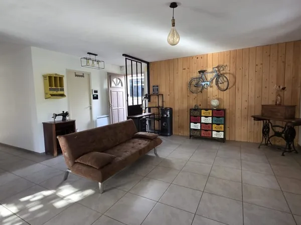 Maison 8 pièces 165 m²