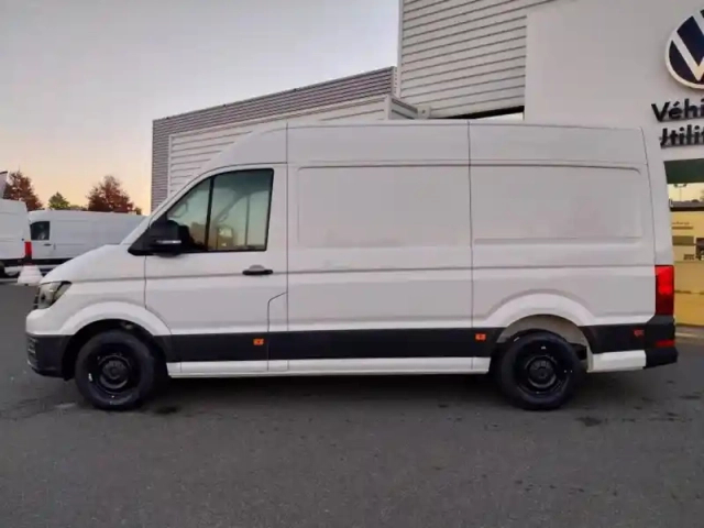 Volkswagen Crafter fg 30 l3h3 2.0 tdi 140ch business traction — photo 2
