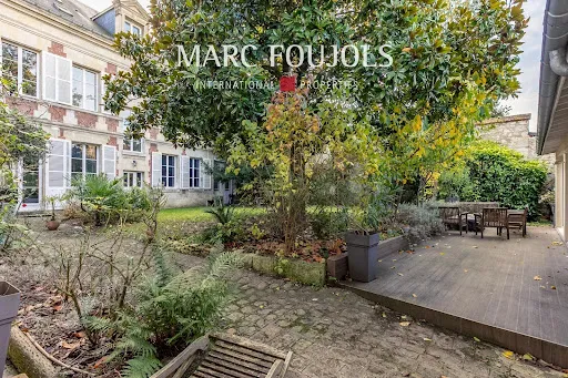 Maison 17 pièces 600 m²