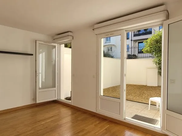 Studio 1 pièce 24 m²