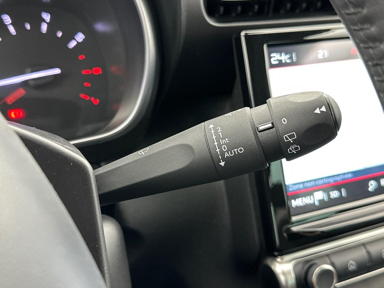 Citroën C3 Aircross puretech 130 s&s eat6 shine — photo 18