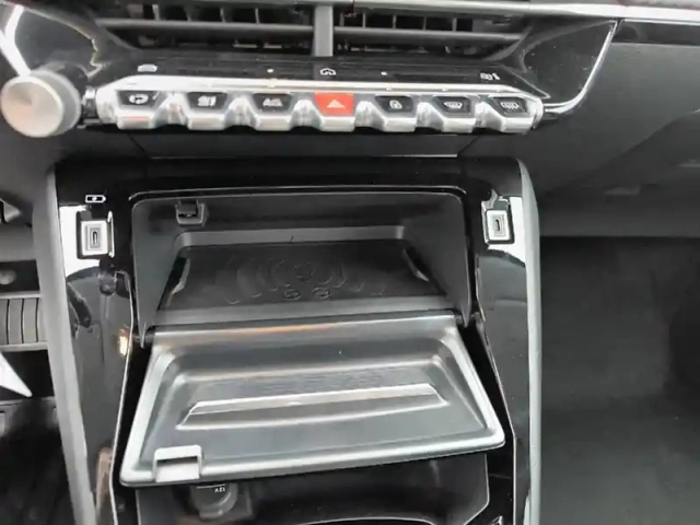 Peugeot 208 hybrid 110 ch e-dcs6 — photo 19