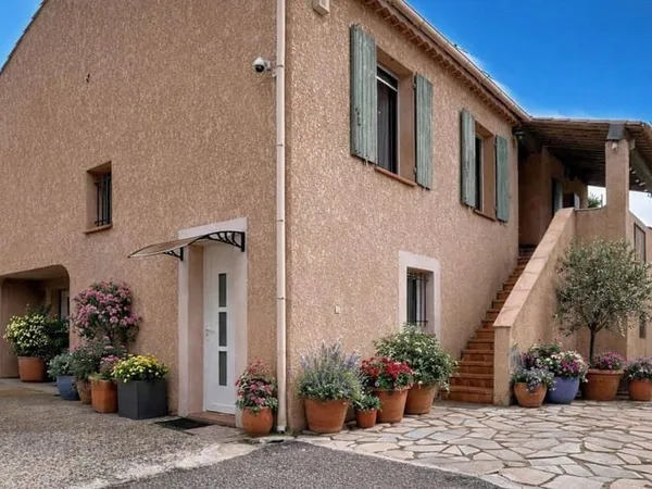 Maison 8 pièces 200 m²