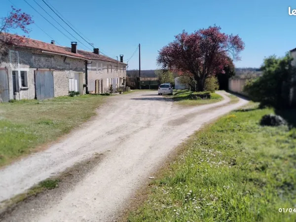 Ancienne ferme aménagée en 4 appartements
