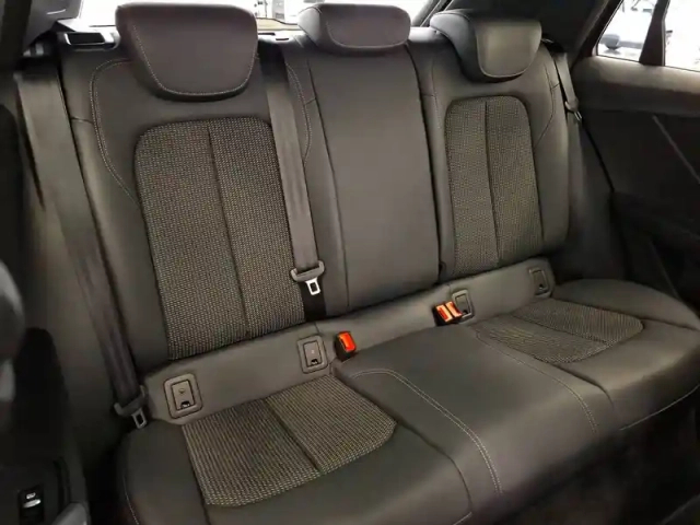 Audi Q2 35 tdi 150 s tronic 7 — photo 21