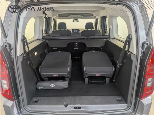 Toyota Proace 1.5 long 130 d-4d dynamic 7pl — photo 13
