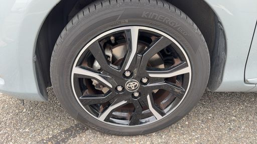 Toyota Yaris 1.5 VVT-i 100 Hybrid E-CVT - Collection – 2018 – 36785 km – Hybride essence – Boîte Automatique — photo 14
