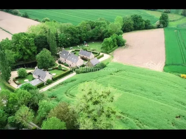 Maison 22 pièces 438 m²