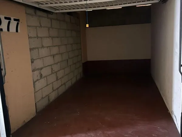 Box fermé 13 m² - 10 Greffulhe, Levallois-Perret - Résidence sécurisée (2 disponibles)