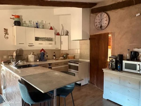 à louer à l'année - appartement f3 à bédoin (84)