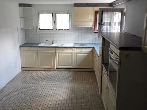 Appartement de 34 m² et son annexe à potentiel