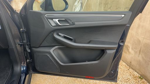 Porsche Macan 2.0 252 PDK - . – 2017 – 88954 km – Essence – Boîte Automatique — photo 28