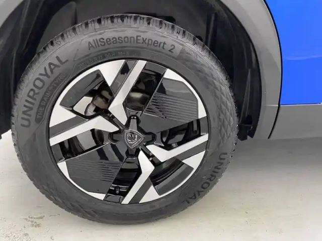 Peugeot 2008 puretech 130 s&amp;s eat8 — photo 19
