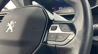 Peugeot 2008 1.5 BlueHDi 110ch S&S Allure Pack — photo 16