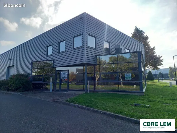 LOCAL D'ACTIVITE 653 m² HÉROUVILLE-SAINT-CLAIR