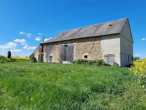 Grange à 200 mètres du 1er voisin !
