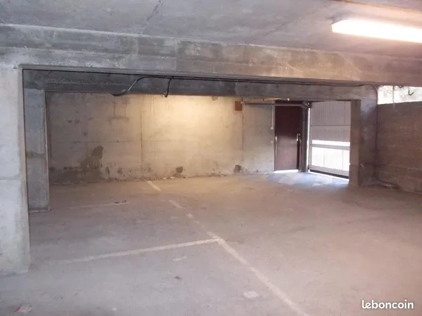 Garage à louer