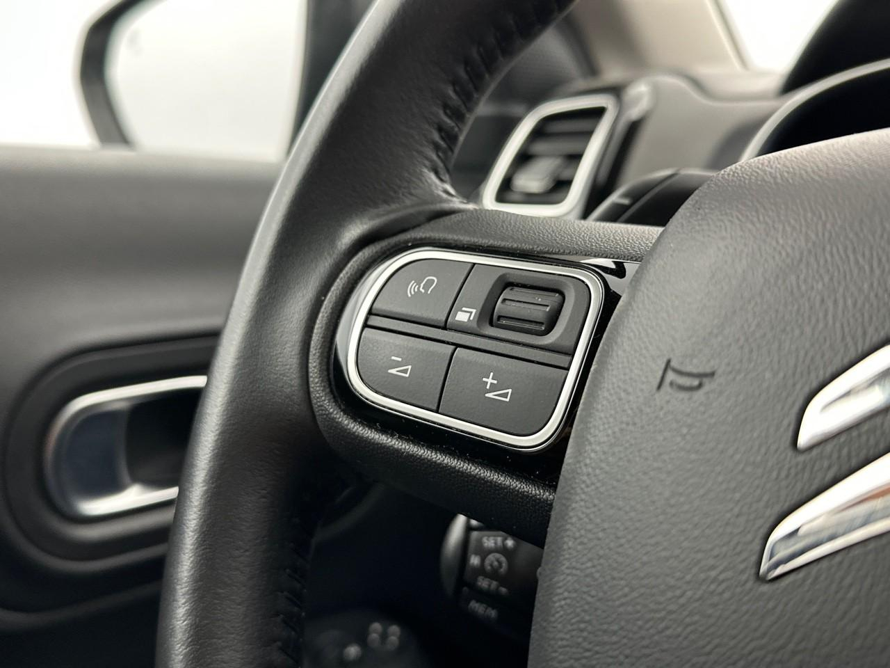 Citroën C5 Aircross hybride rechargeable 225 s&s e-eat8 business — photo 17