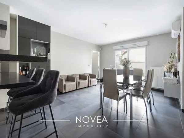 Appartement T6 avec terrase, jardin et garage