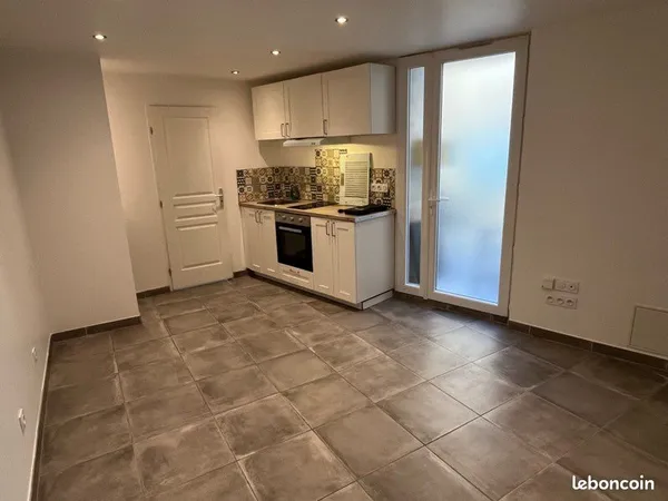 Studio à louer 18m2