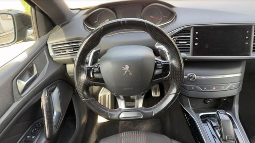 Peugeot 308 1.5 BlueHDi 130 EAT8 - GT Line – 2020 – 104615 km – Diesel – Boîte Automatique — photo 28