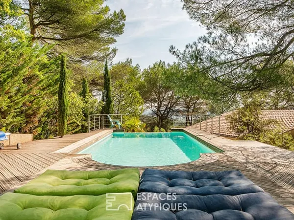 Villa avec vue imprenable et piscine, un oasis de tranquillité