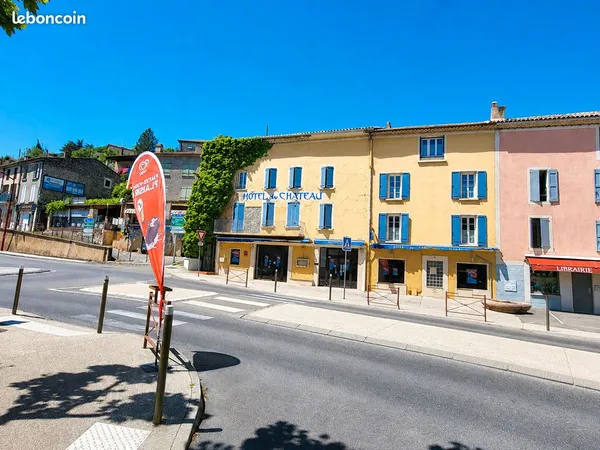 Local commercial 59 m² CHATEAU ARNOUX SAINT AUBAN