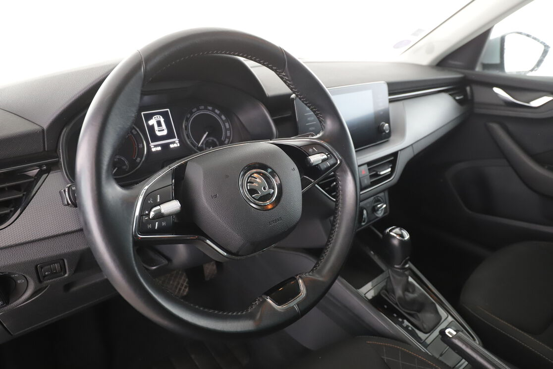 Skoda Kamiq 1.0 TSI Young Edition DSG7 — photo 10