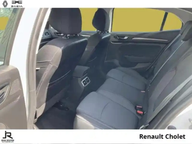 Renault Megane 1.5 blue dci 115ch evolution edc -23 — photo 4