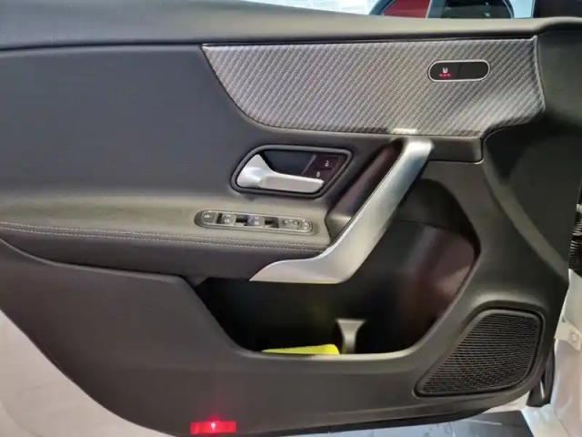 Mercedes Classe A 180 d progressive line — photo 36
