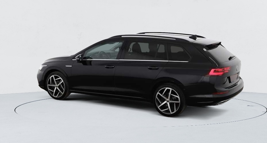 Volkswagen Golf 8 SW — photo 4