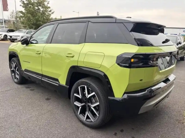 Jeep Compass 1.6 turbo t4 225ch e-hybrid plug-in first edition bvr7 — photo 5