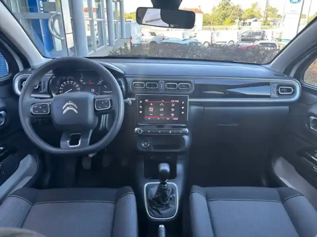 Citroën C3 1.2 puretech 110ch s&amp;s shine 120-123g — photo 3