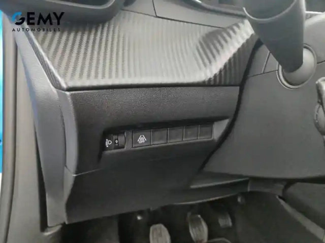 Peugeot 2008 puretech 100 s&amp;s bvm6 — photo 17
