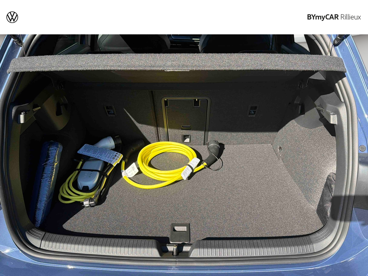Volkswagen Golf 1.5 eHybrid 272 DSG6 — photo 13