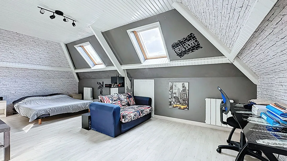 Photo 9