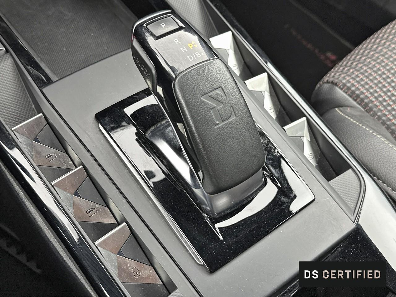 Ds Ds 3 crossback e-tense performance line+ — photo 34