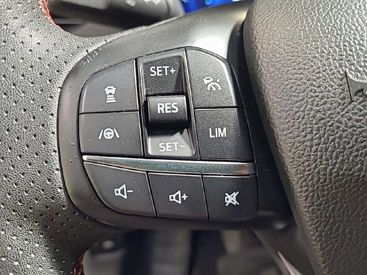 Ford Kuga 2.5 duratec 190 ch phev powershift st-line — photo 20