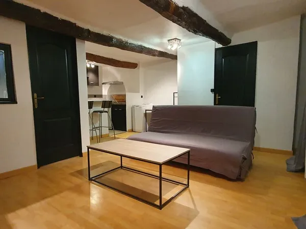 Loue T2 meublé 33m2 à Brue-auriac
