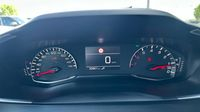 Peugeot 2008 1.2 100ch S&S Style — photo 9