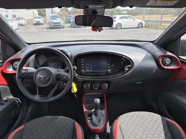Toyota Aygo X 1.0 vvt-i 72ch air design s-cvt — photo 14