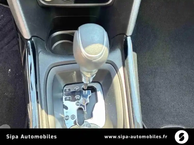 Peugeot 2008 puretech 110ch s&amp;s eat6 — photo 17