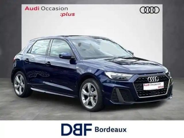 Audi A1 30 tfsi 116 ch s tronic 7 s line — photo 6