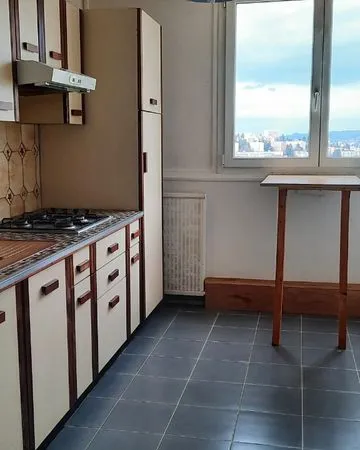 Location appartement F4 LA METARE